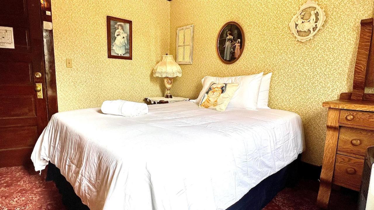 Hotel La More At The Bisbee Inn Bagian luar foto