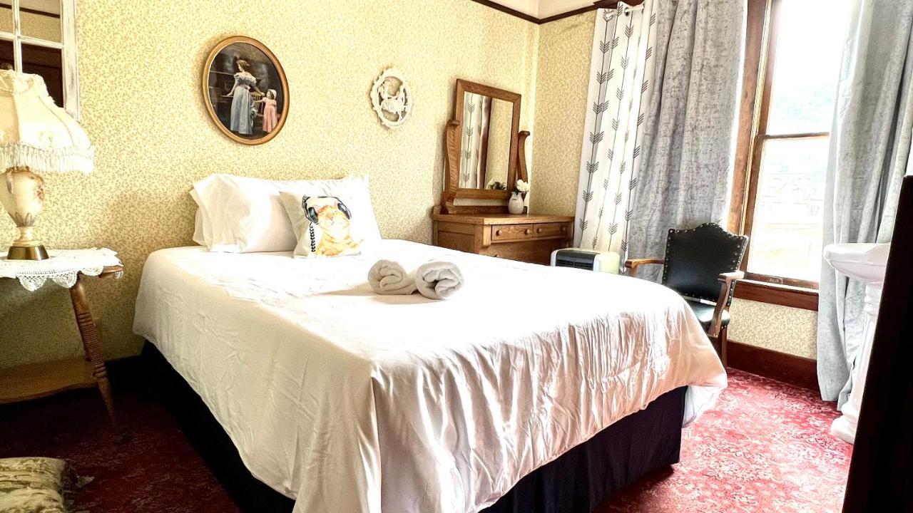 Hotel La More At The Bisbee Inn Bagian luar foto