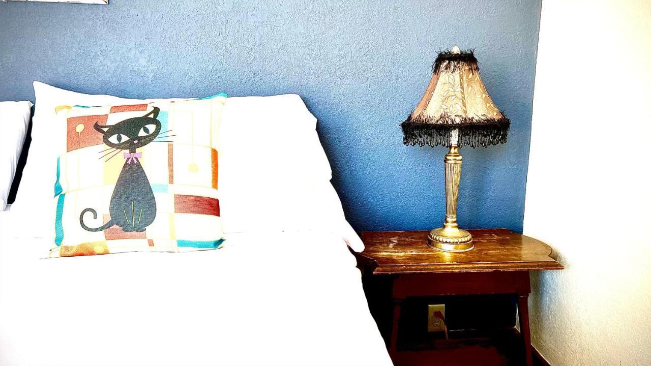 Hotel La More At The Bisbee Inn Bagian luar foto