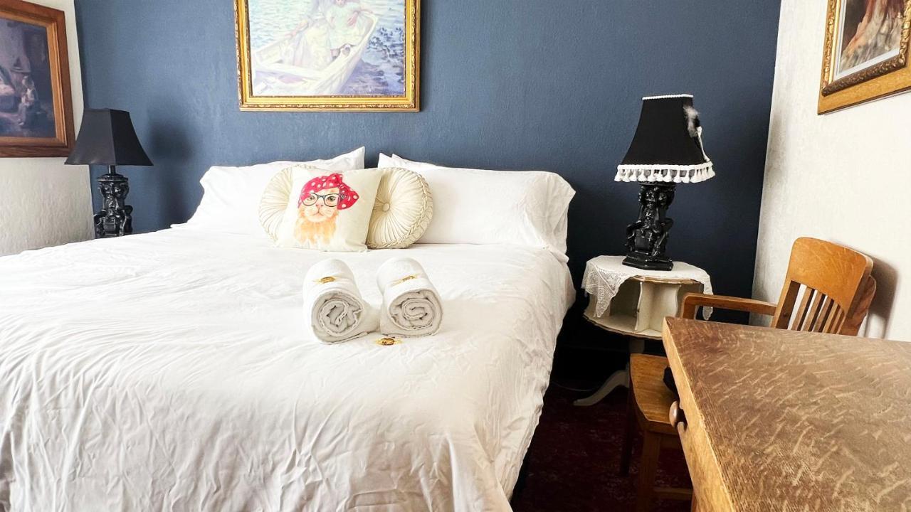 Hotel La More At The Bisbee Inn Bagian luar foto