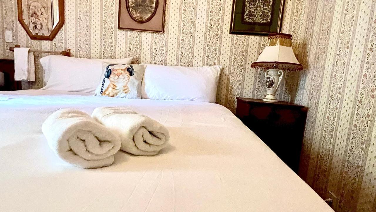 Hotel La More At The Bisbee Inn Bagian luar foto