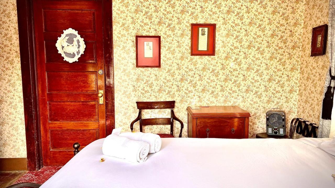 Hotel La More At The Bisbee Inn Bagian luar foto