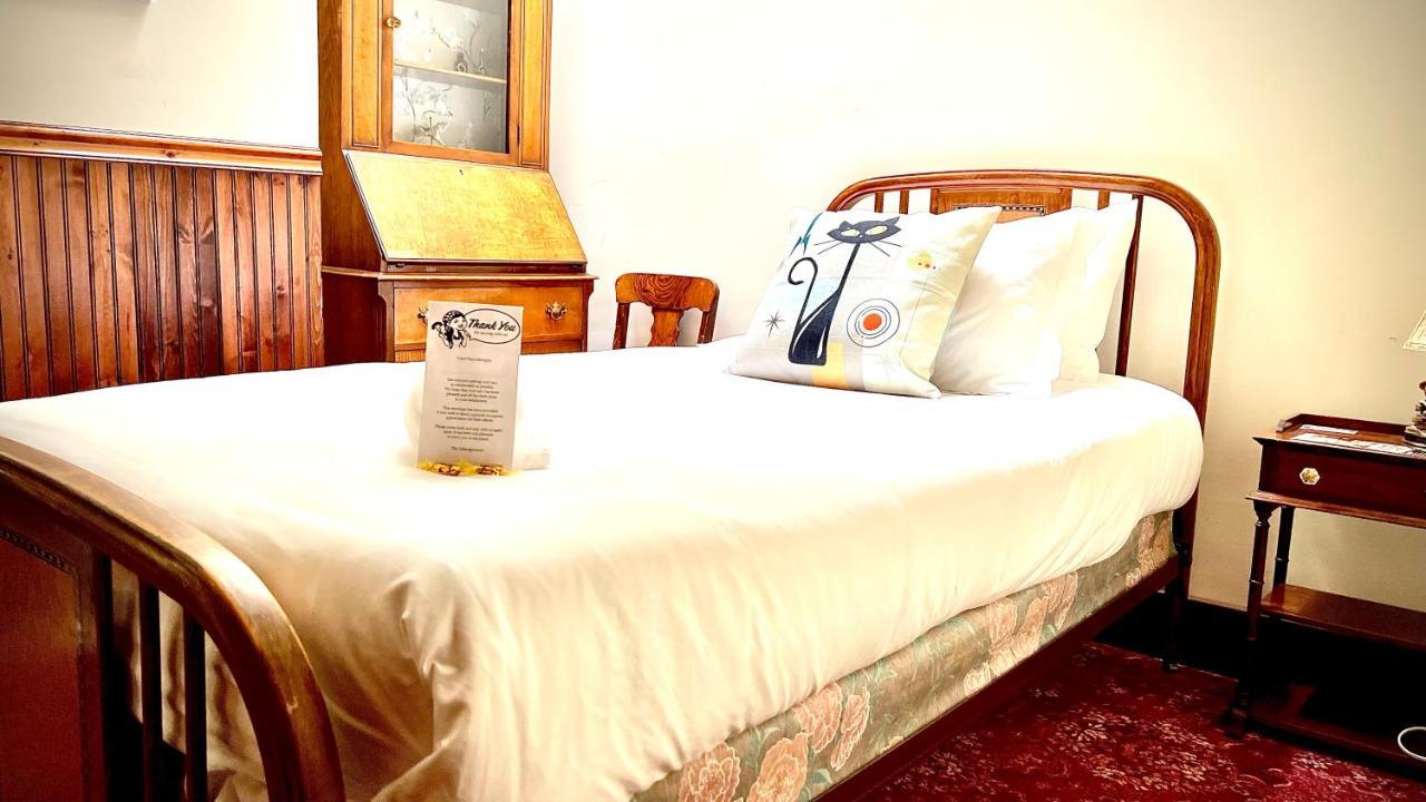 Hotel La More At The Bisbee Inn Bagian luar foto